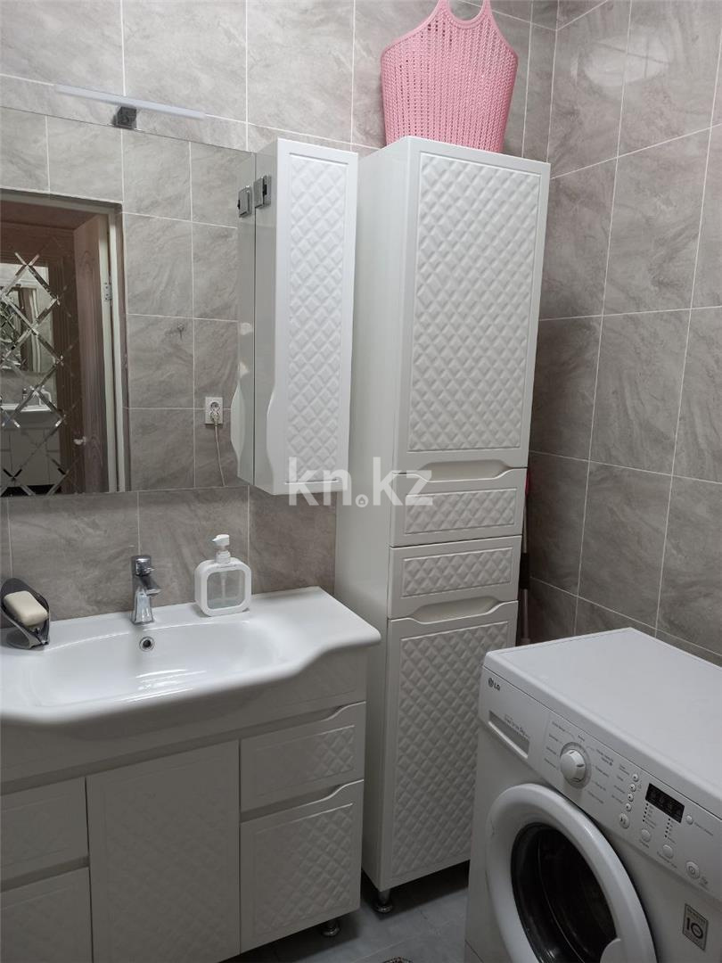 Продажа 6-комнатной квартиры, 154 м², ул. 3-я, дом  1 - Продажа  пятикомнатных квартир в Караганде с фото фото 5 из 17