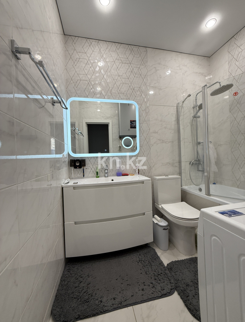 Продажа 3-комнатной квартиры, 87 м², пр. Шахтеров, дом  46/1 в Караганде - фото 15