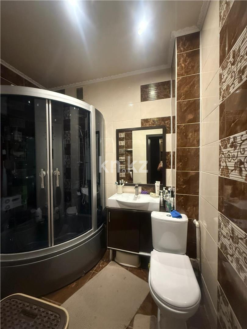 Продажа 3-комнатной квартиры, 82 м², ул. Сарыарка в Караганде - фото 13