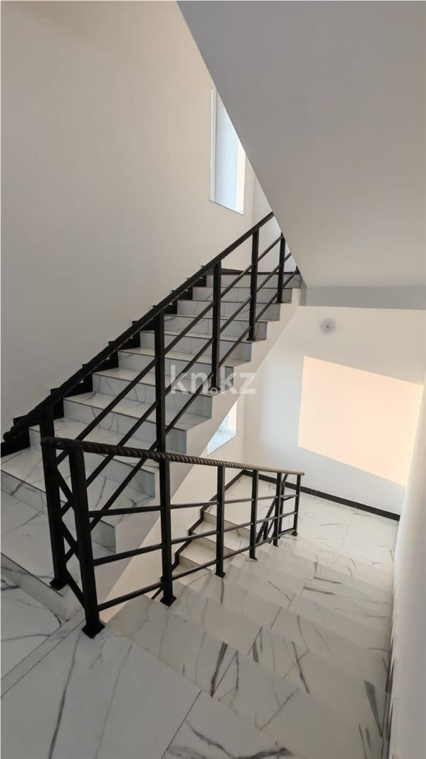 Продажа 3-комнатной квартиры, 63 м², ул. Университетская, дом  28/19 - Продажа квартир в Караганде фото 11 из 13