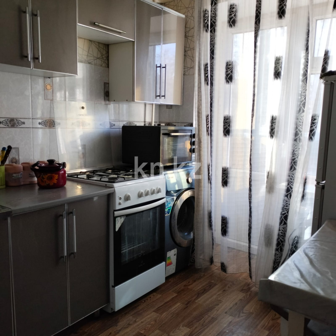 Продажа 2-комнатной квартиры, 35 м², Абая, дом  123 - Продажа квартир в Таразе фото 3 из 5