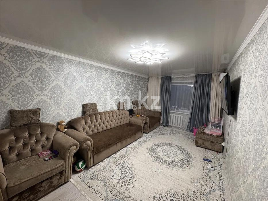 Продажа 3-комнатной квартиры, 62 м², мкр-н 21, дом  18 - Продажа  трехкомнатных квартир в Караганде без посредников фото 1 из 7