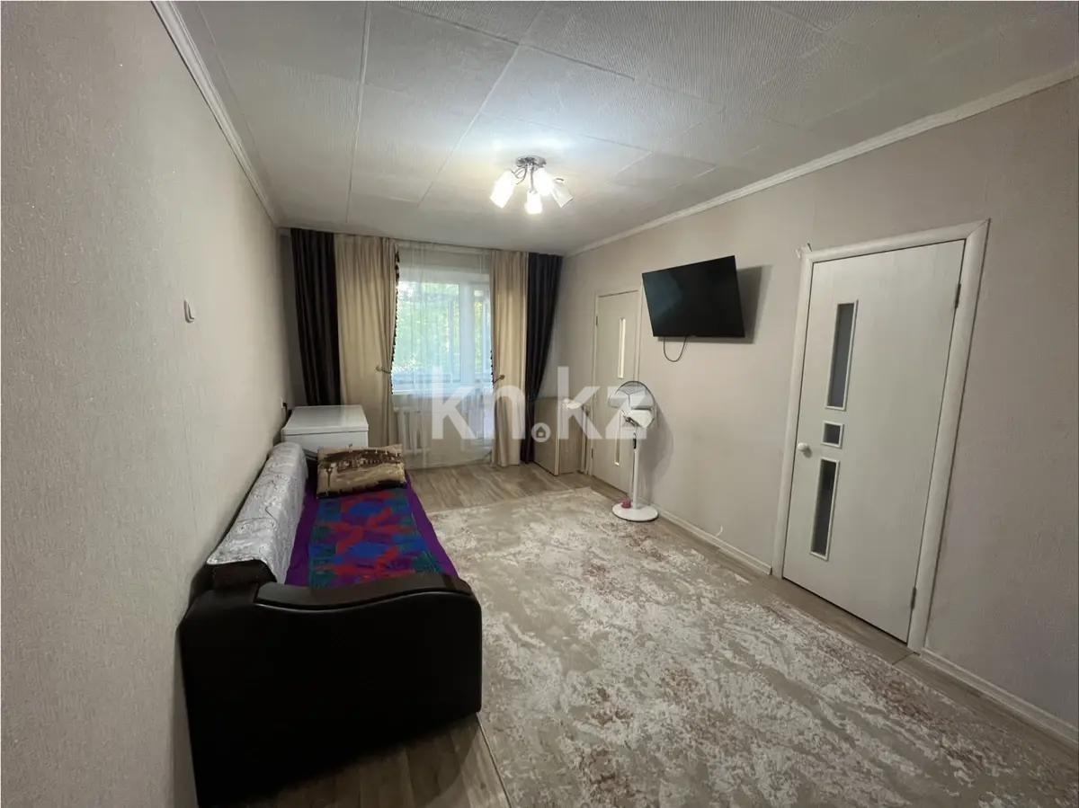 Продажа 3-комнатной квартиры, 50 м² - Продажа квартир в Караганде - страница 3 фото 1 из 8