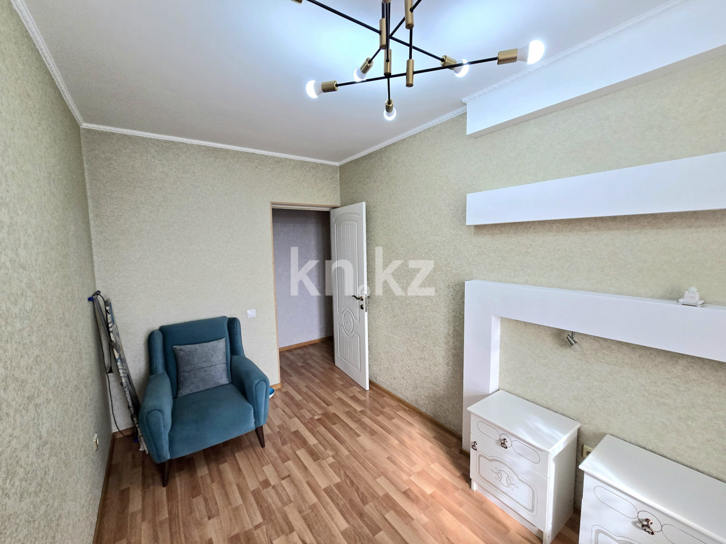 Продажа 3-комнатной квартиры, 62 м², ул. Туркестанская, дом  9 - Продажа квартир в Шымкенте фото 8 из 23