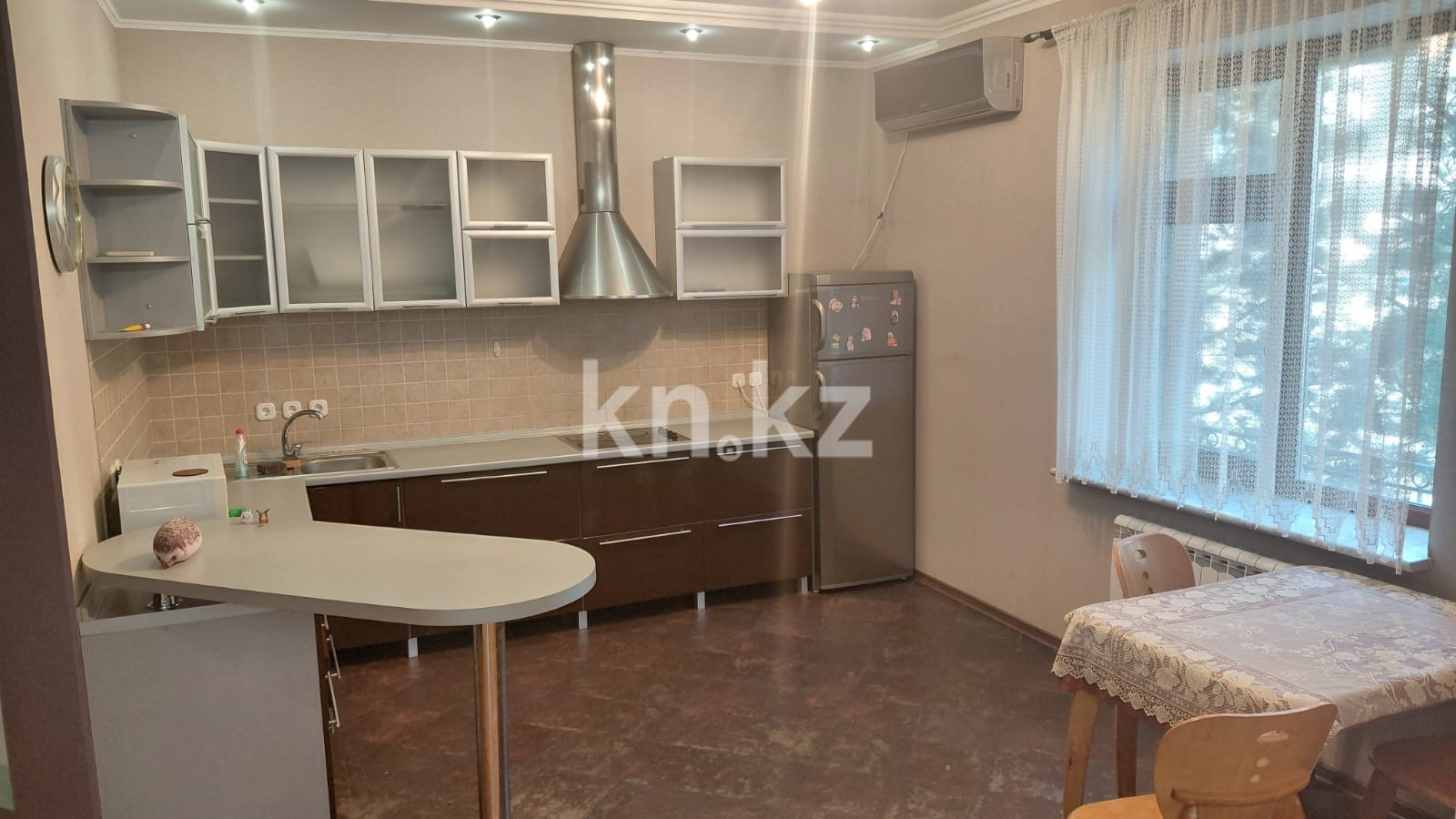 Аренда 2-комнатной квартиры, 80 м², пер. Тесиктас, дом  1 - ул. Шарля де Голля - Продажа квартир в Астане фото 1 из 7