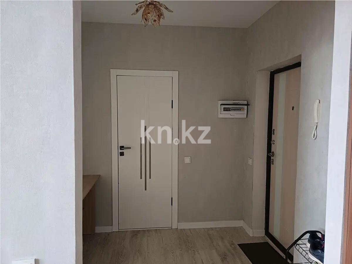 Продажа 1-комнатной квартиры, 39 м², ул. Нажимеденова, дом  64 в Астане - фото 4