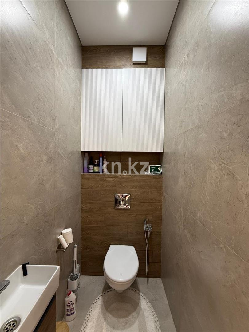 Продажа 3-комнатной квартиры, 74 м² - Продажа трехкомнатных квартир в кирпичном доме в Караганде - страница 2 фото 12 из 16