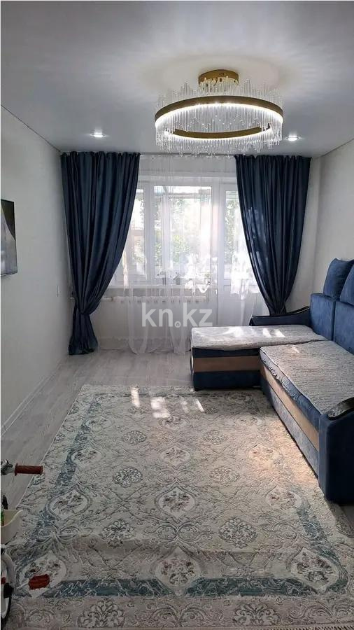 Продажа 2-комнатной квартиры, 45 м², 2 кв-л, дом  26 в Караганде