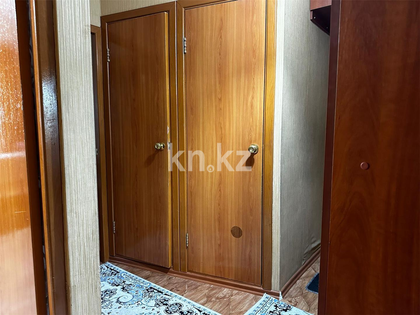 Продажа 2-комнатной квартиры, 48 м², мкр-н 15 - Продажа квартир в Караганде фото 10 из 12