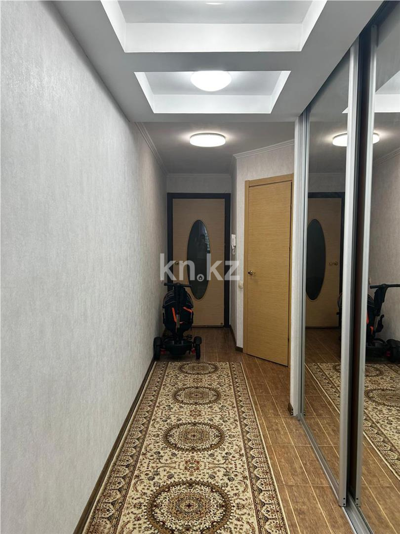 Продажа 3-комнатной квартиры, 70 м², ул. Карбышева в Караганде - фото 13