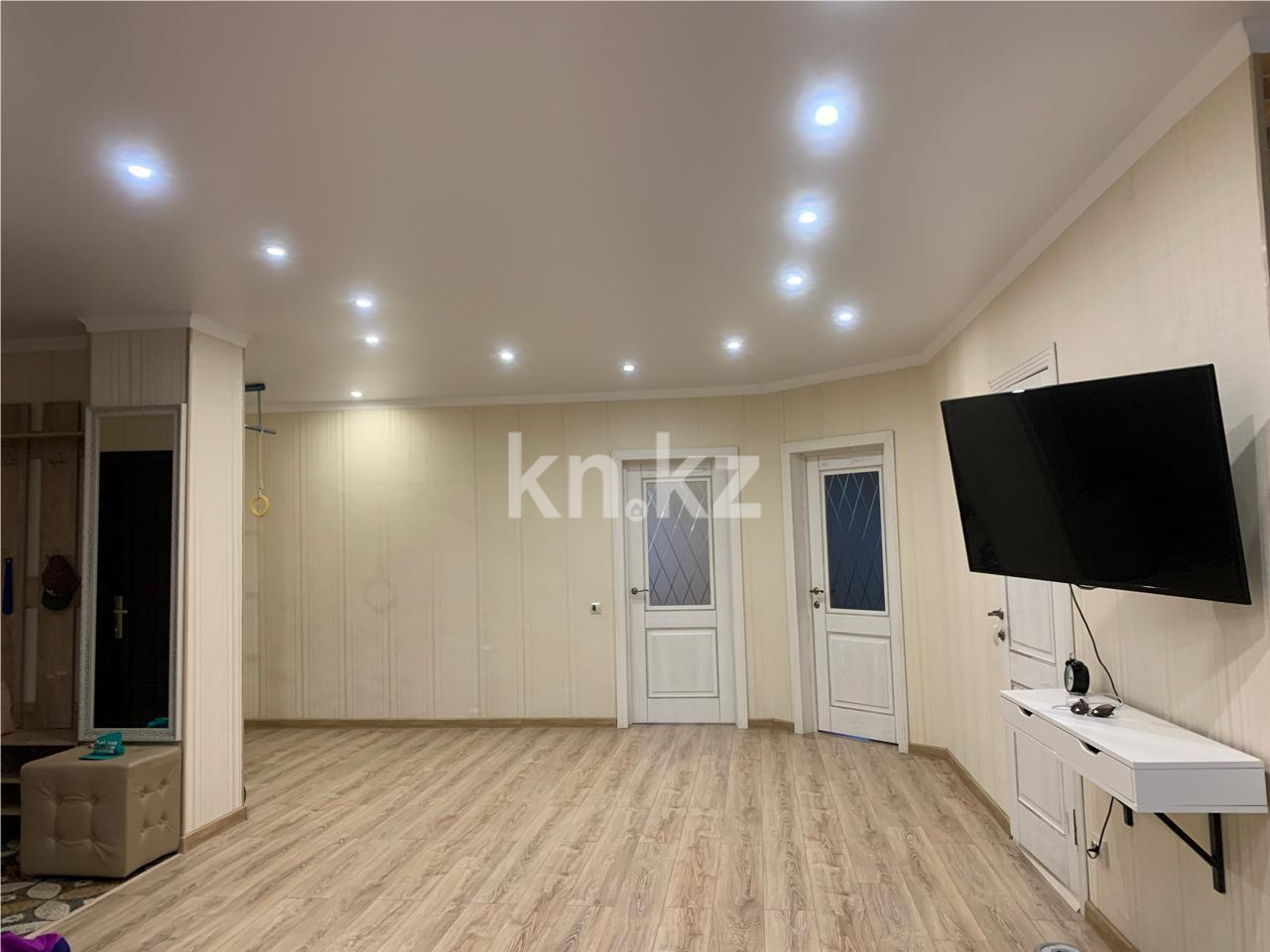 Продажа 3-комнатной квартиры, 96 м², ул. Абая, дом  61/2 - Продажа квартир в Караганде фото 5 из 18