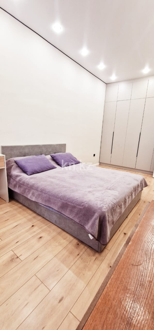 Продажа 2-комнатной квартиры, 51 м², ул. Байтурсынова, дом  42 - район Нурлы жол - Продажа квартир в Астане фото 1 из 16