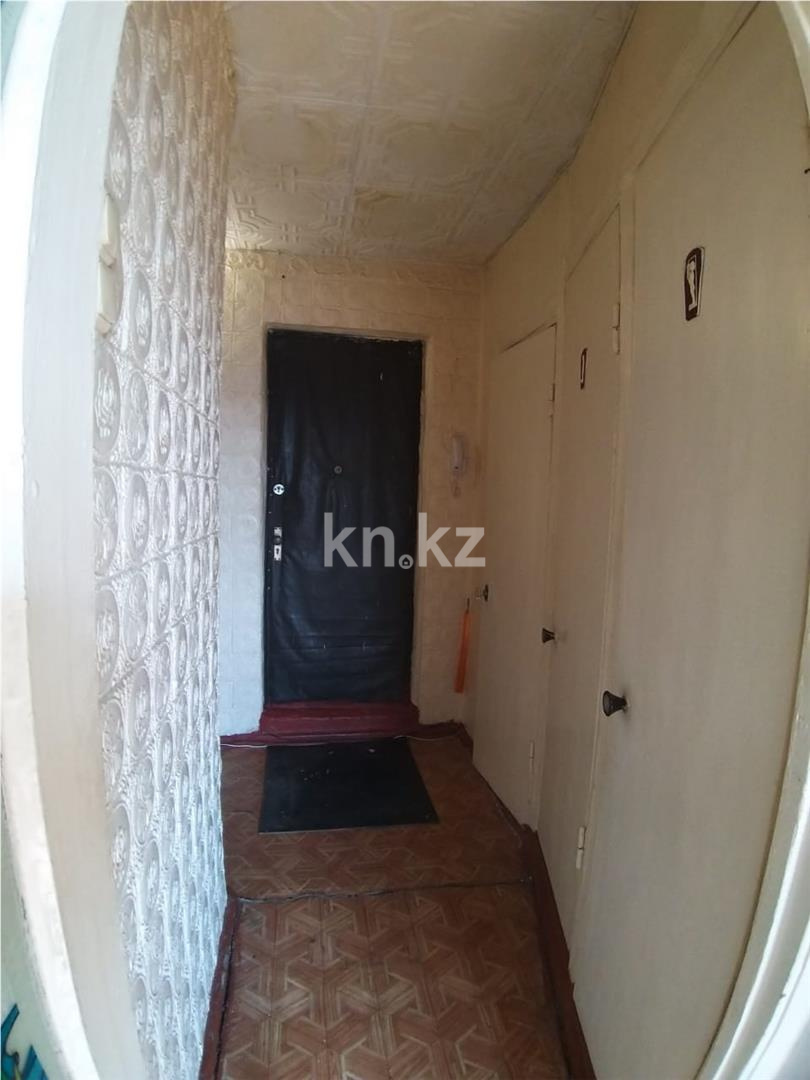 Продажа 3-комнатной квартиры, 61 м², мкр-н Восток-1 - Продажа  трехкомнатных квартир в Караганде фото 16 из 19