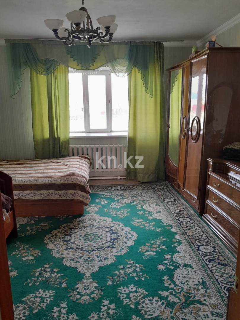 Продажа 6-комнатного дома, 10000 м² - Продажа домов, коттеджей в Карагандинской области фото 1 из 12