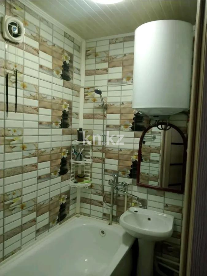 Продажа 4-комнатной квартиры, 62 м², мкр-н 16, дом  24 - Продажа  четырехкомнатных квартир в Караганде без посредников фото 7 из 7