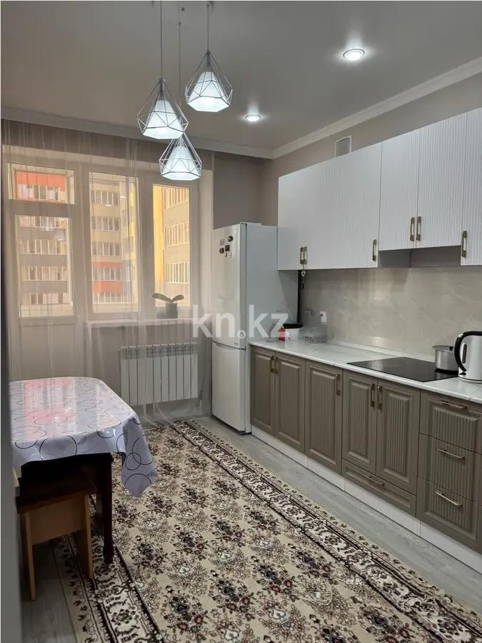 Продажа 1-комнатной квартиры, 40 м², ул. Нажимеденова, дом  19 в Астане - фото 2