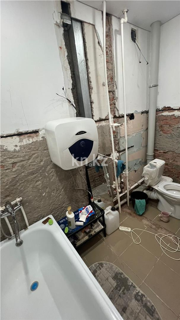 Продажа 3-комнатной квартиры, 68 м², ул. Квартал 4а - Продажа земельных участков в Усть-Каменогорске фото 9 из 15