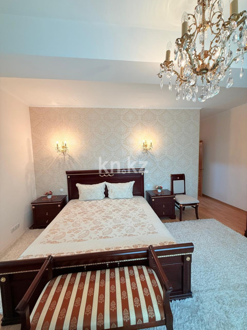 Продажа 3-комнатной квартиры, 130 м², ул. Достык, дом  5/1 - ул. Сауран в Астане - фото 13