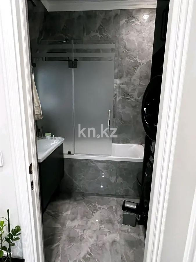 Продажа 2-комнатной квартиры, 43 м², ул. Торекулова, дом  95 в Алматы - фото 4