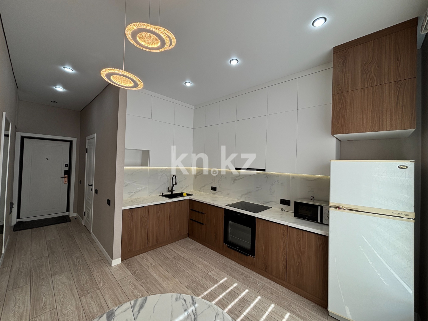Продажа 2-комнатной квартиры, 40.2 м² - Продажа жилой и коммерческой недвижимости в Астане фото 7 из 18