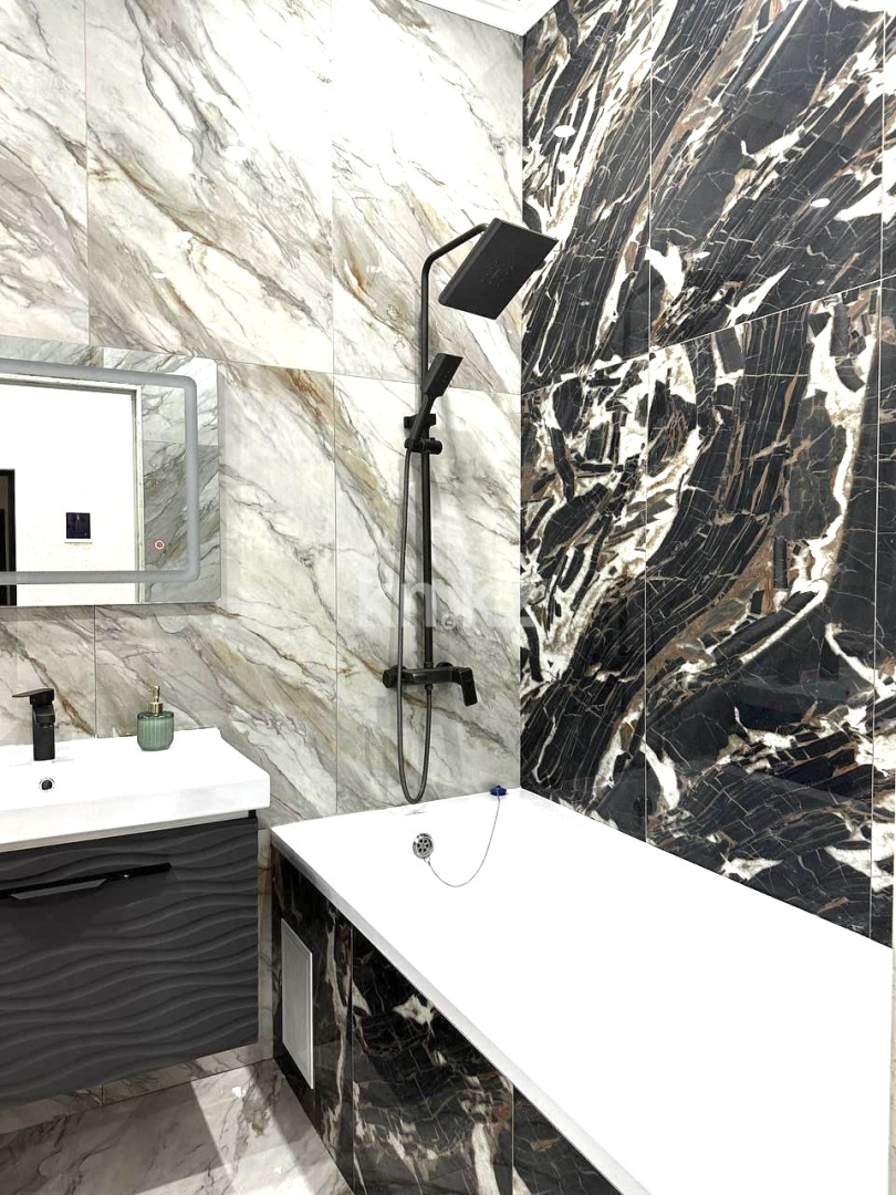 Аренда 3-комнатной квартиры посуточно, 86 м², пр. Кабанбай батыра, дом  64 - ул. Рыскулова - Аренда квартир посуточно в Астане с фото фото 5 из 6