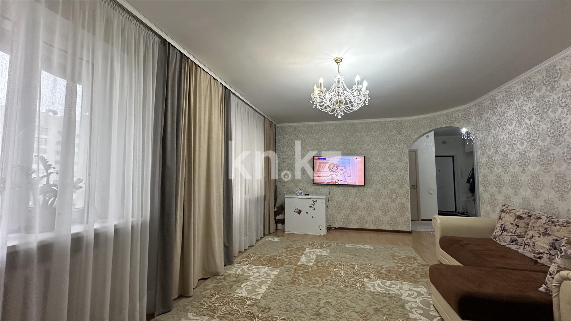 Продажа 3-комнатной квартиры, 98 м², ул. Сатпаева - Продажа квартир в Казахстане фото 2 из 11