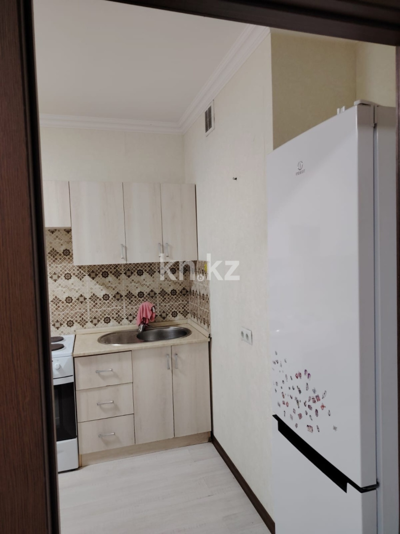 Аренда 1-комнатной квартиры, 42 м² в Астане