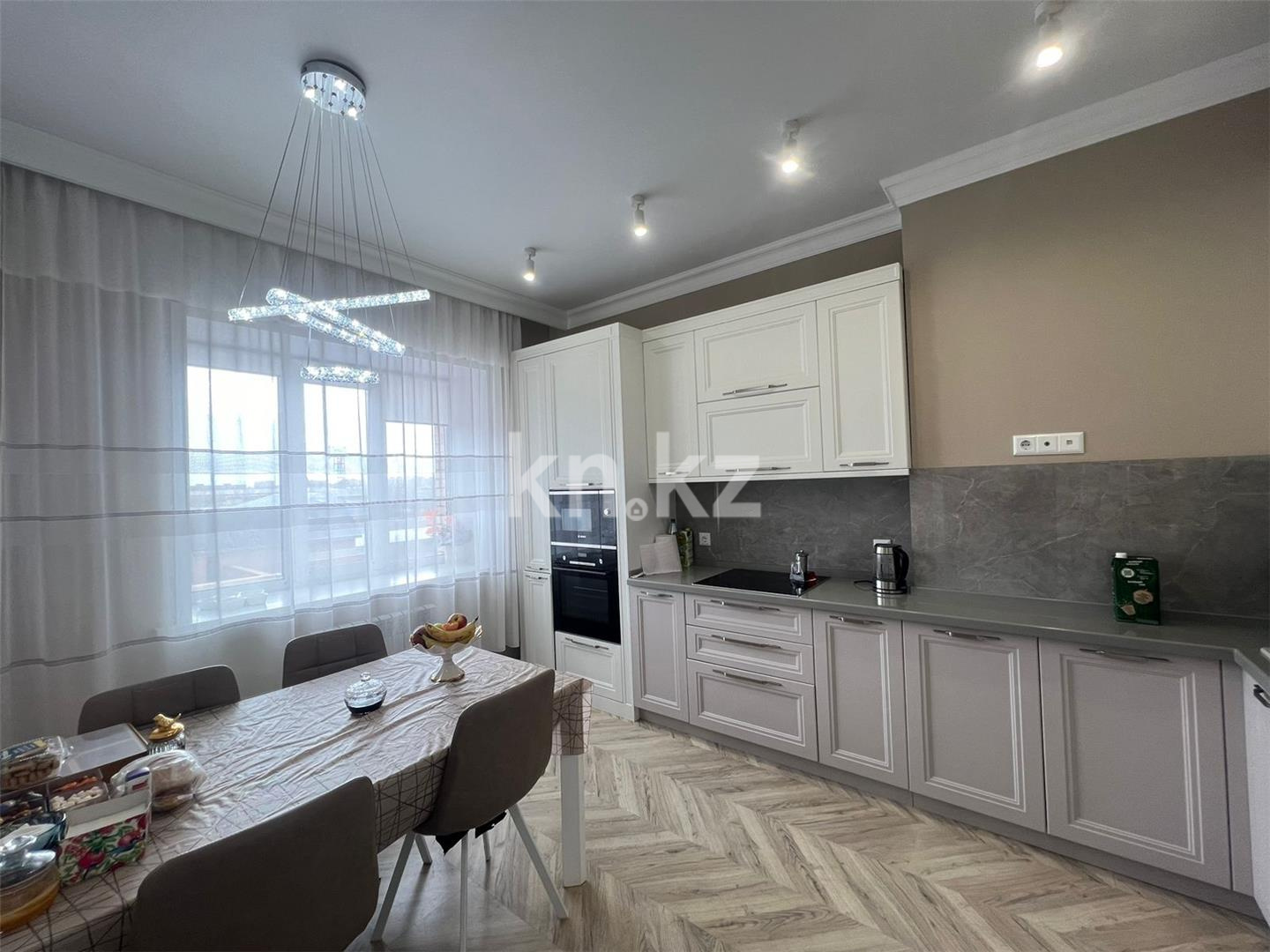 Продажа 3-комнатной квартиры, 94 м², ул. Сатыбалдина, дом  30 - Продажа квартир в Караганде фото 13 из 27