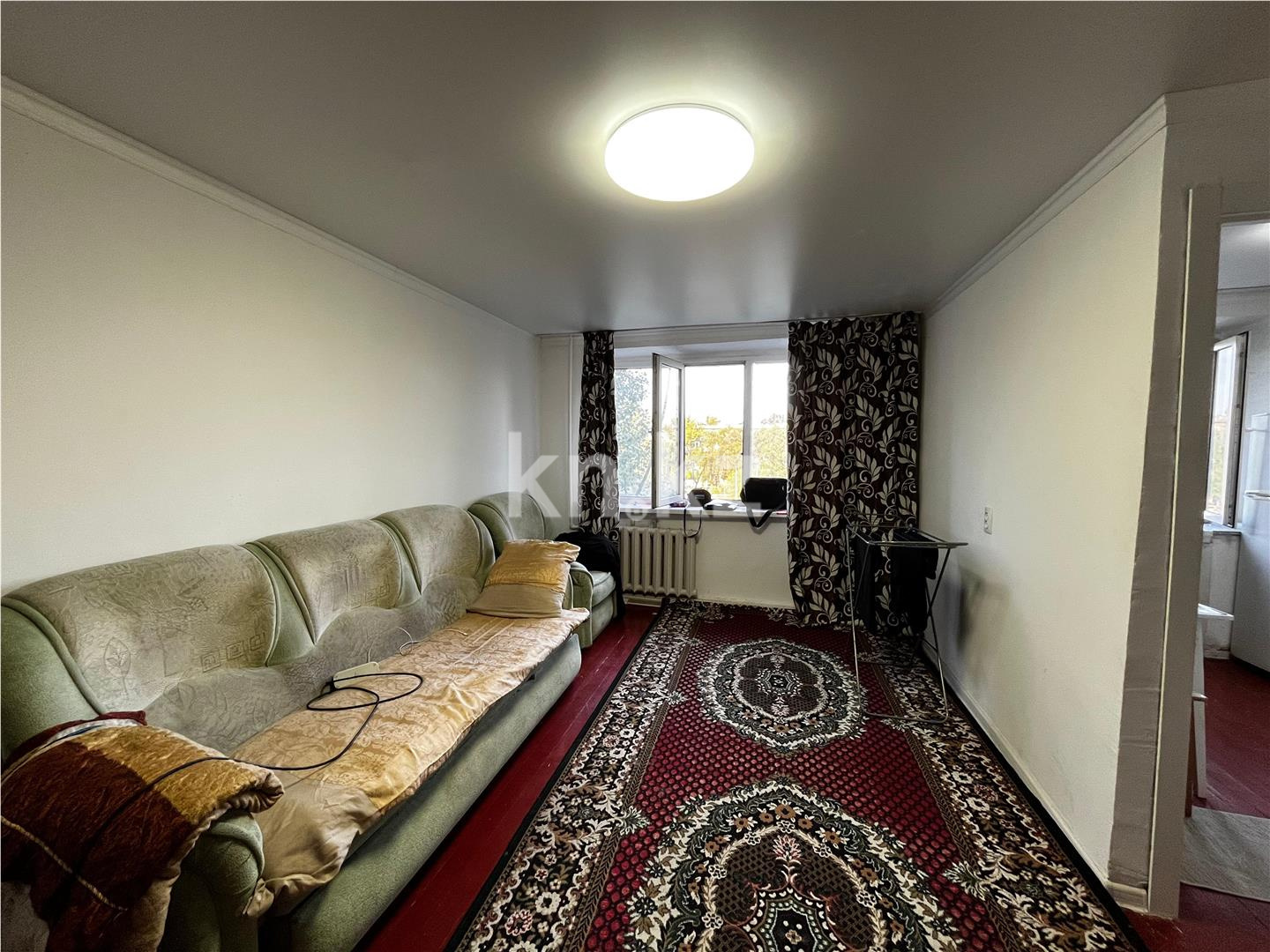 Продажа 1-комнатной квартиры, 30 м², мкр-н 16, дом  2а - Продажа  однокомнатных квартир в Караганде с фото фото 1 из 7
