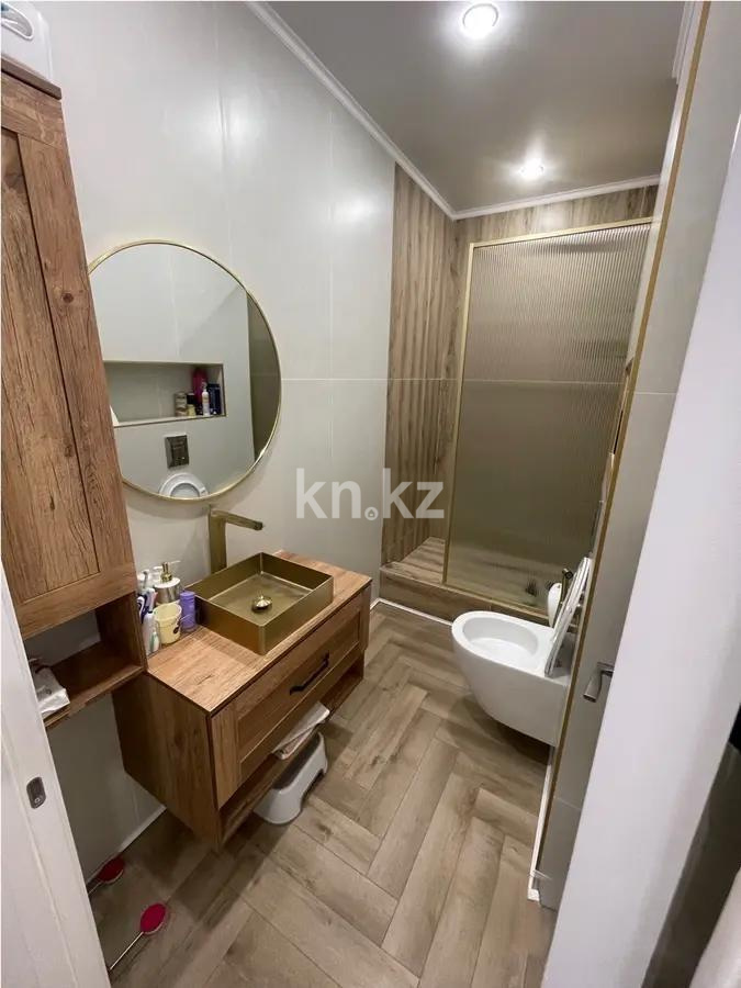 Продажа 3-комнатной квартиры, 102 м², ул. Нажимеденова, дом  7 в Астане - фото 7