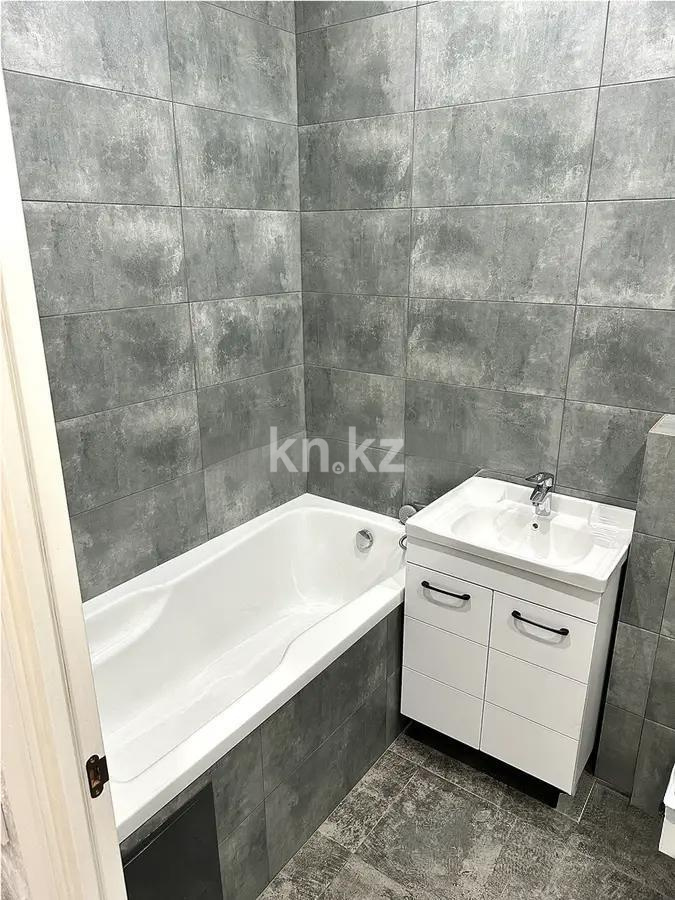 Продажа 3-комнатной квартиры, 64 м², ул. Молдагалиева, дом  42 в Алматы - фото 4