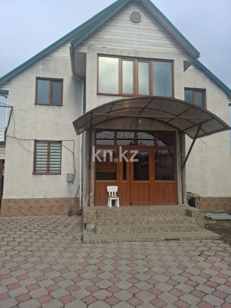 Продажа 5-комнатного дома, 250 м² - Продажа домов, коттеджей в Алматы фото 1 из 40