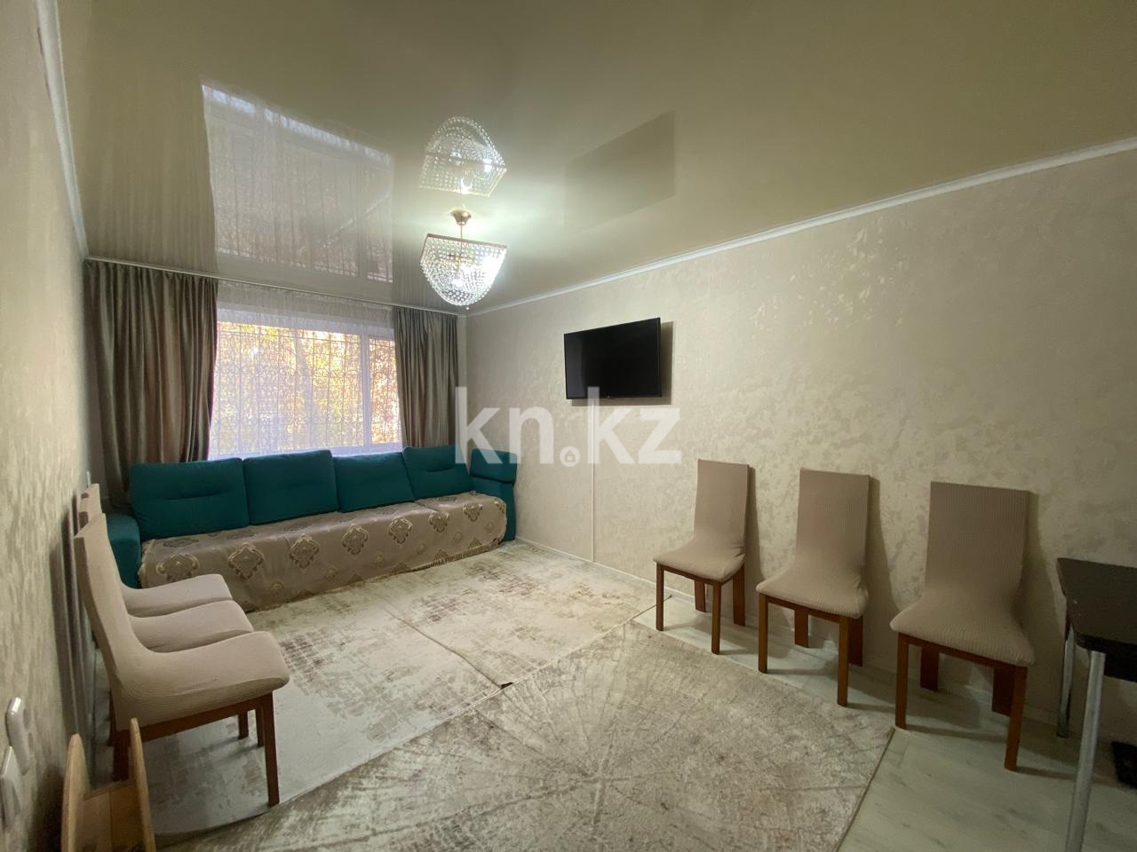 Продажа 3-комнатной квартиры, 62 м², ул. Дюсембекова - Продажа  трехкомнатных квартир в Караганде фото 1 из 18
