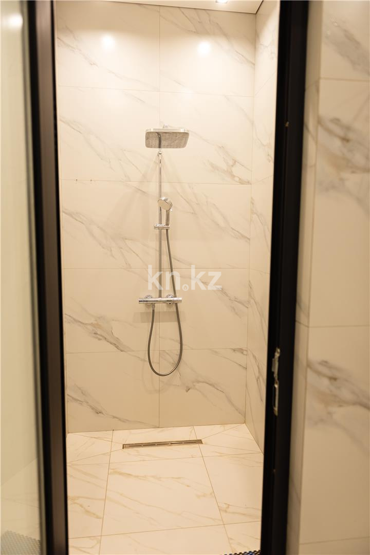 Продажа 6-комнатной квартиры, 345 м², ул. Муканова, дом  53 - Продажа  пятикомнатных квартир в Караганде фото 53 из 58