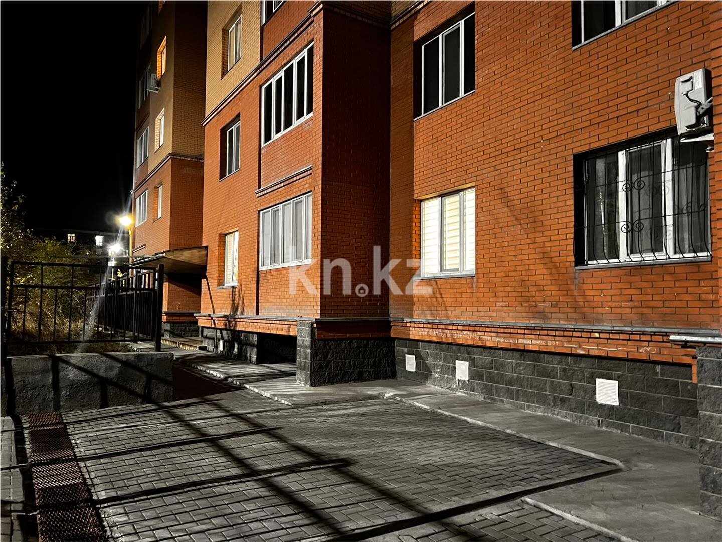 Продажа 3-комнатной квартиры, 90 м² в Караганде - фото 24