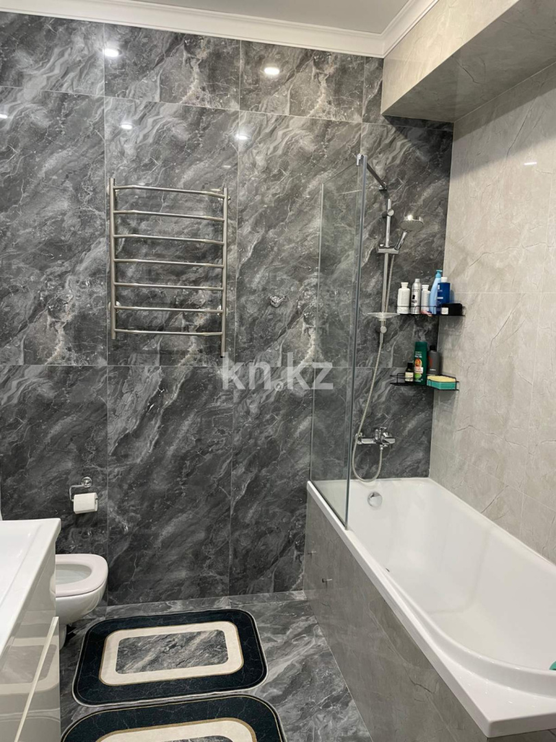 Продажа 2-комнатной квартиры, 74.1 м², ул. Бегалина в Алматы - фото 16