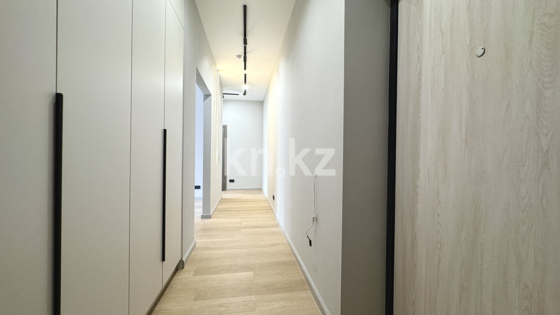 Продажа 2-комнатной квартиры, 72.5 м², Сейфуллина в Алматы - фото 13