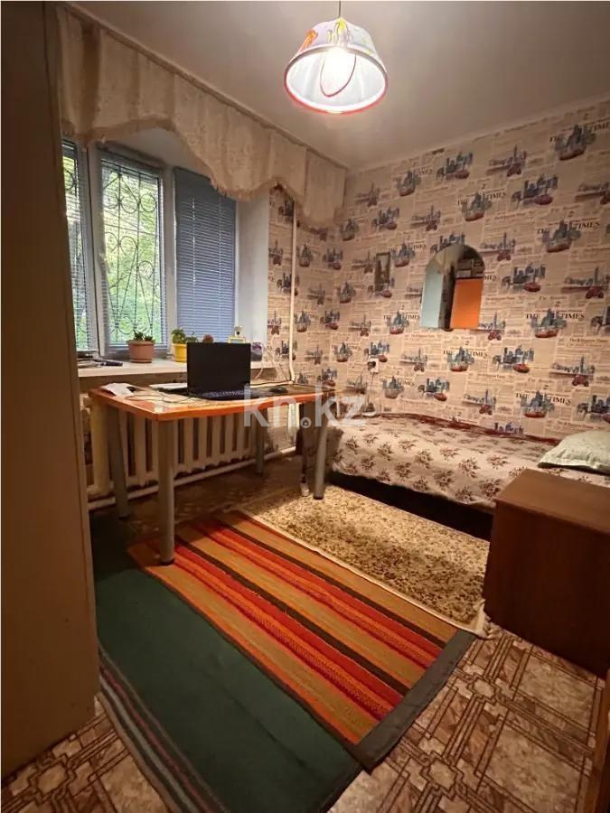 Продажа 3-комнатной квартиры, 50 м², ул. Жандосова, дом  176А в Алматы - фото 2