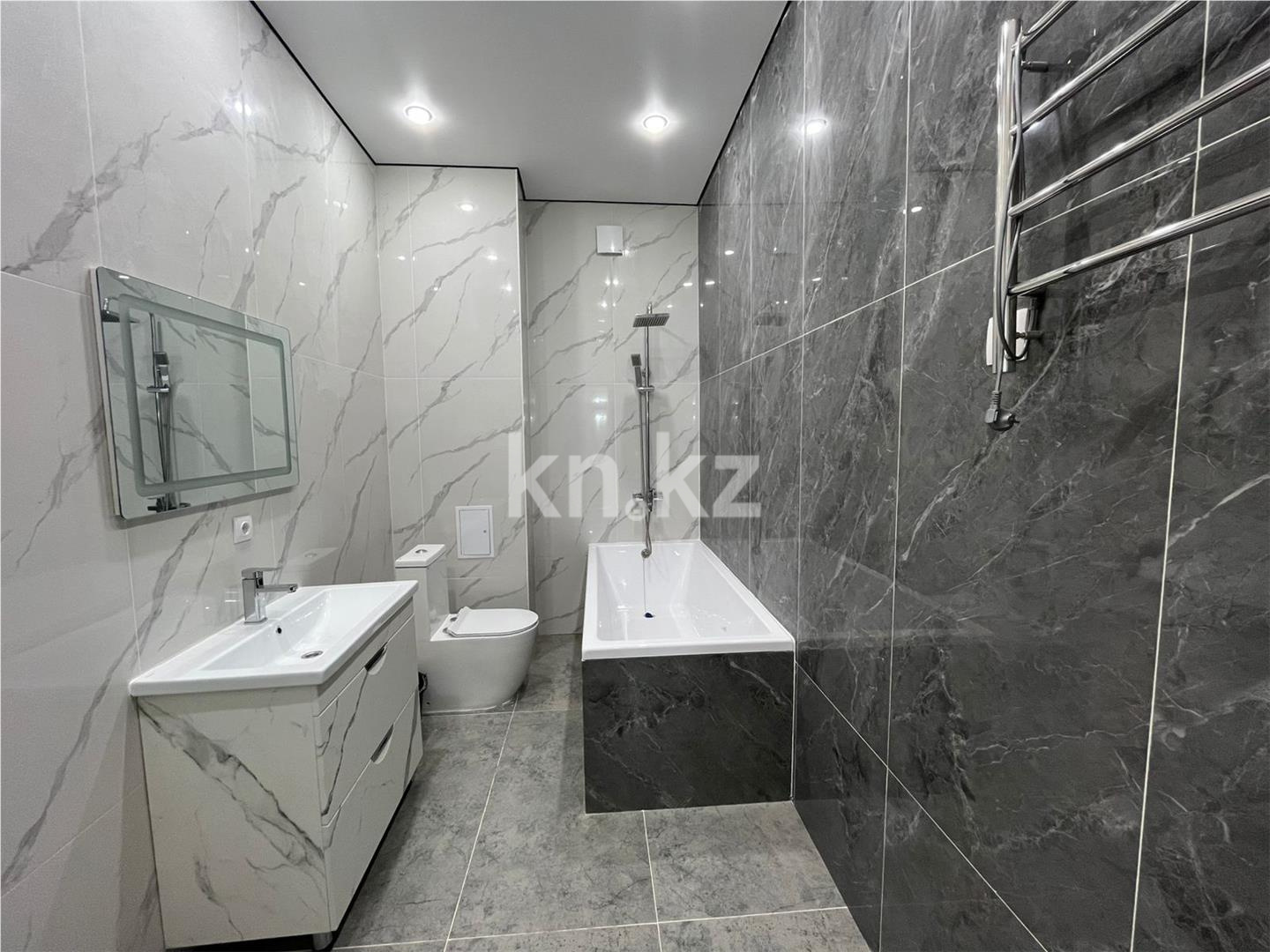 Продажа 2-комнатной квартиры, 65 м², ул. Казыбек би - Продажа баз, складов и промышленной недвижимости в Шымкенте фото 10 из 13