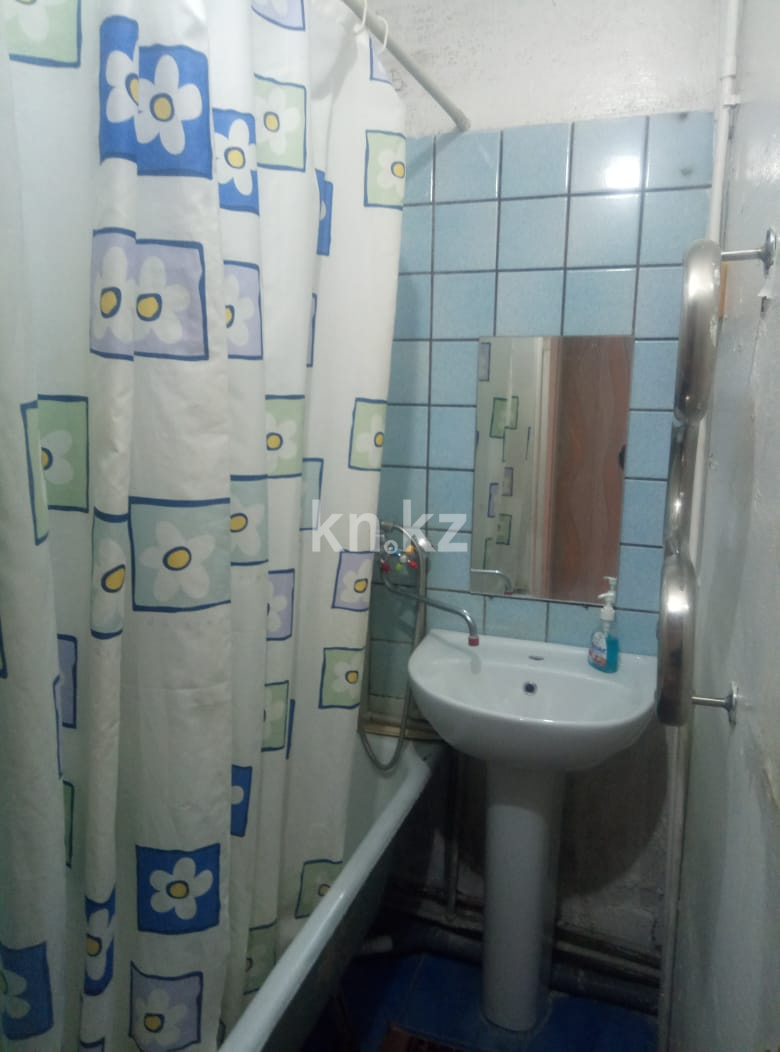 Аренда 1-комнатной квартиры посуточно, 33 м² - Недвижимость в Уральске - страница 2 фото 5 из 8