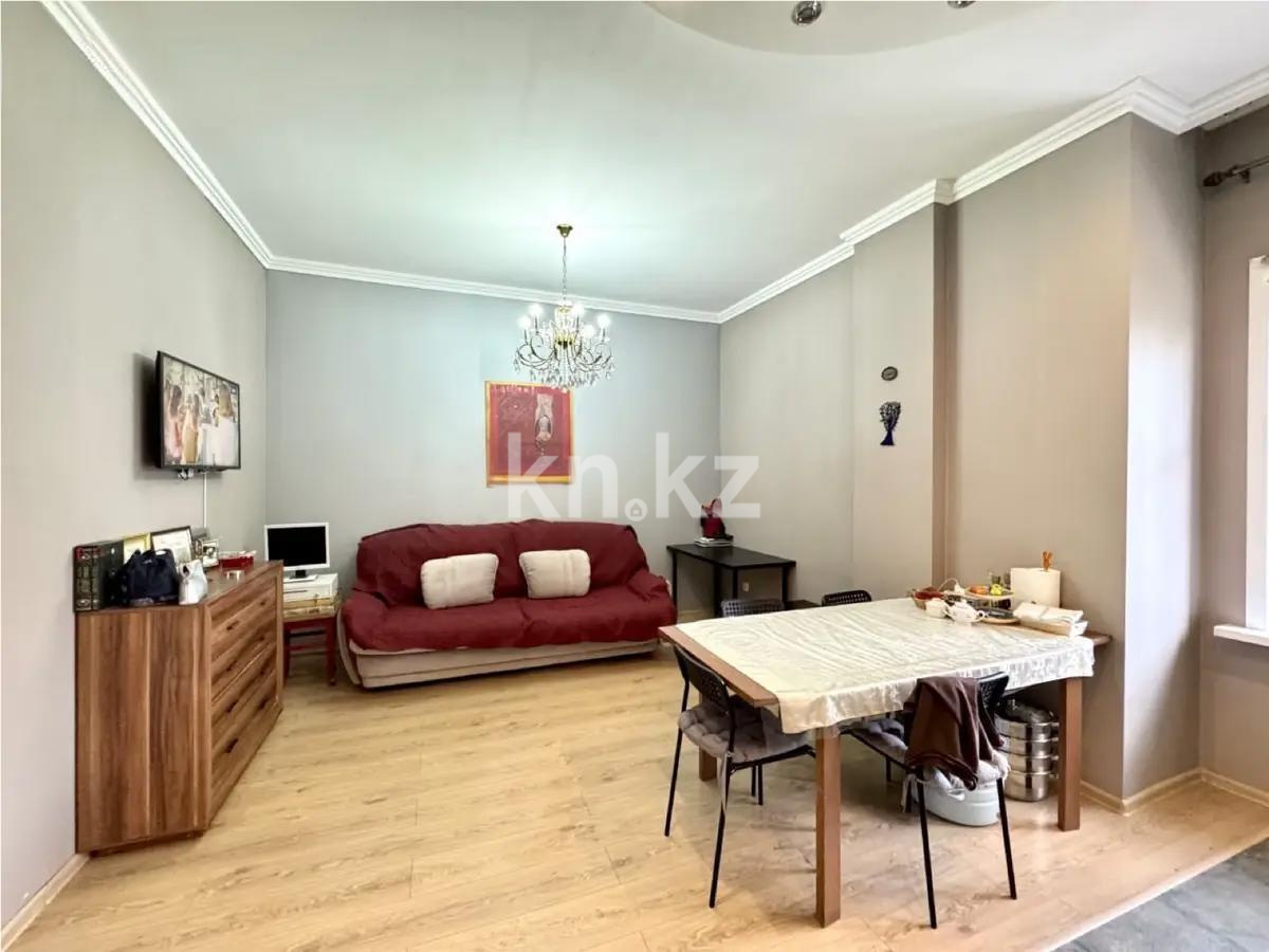 Продажа 3-комнатной квартиры, 92 м², пр. Кабанбай батыра, дом  13 - Продажа  трехкомнатных квартир в Астане без посредников фото 1 из 6