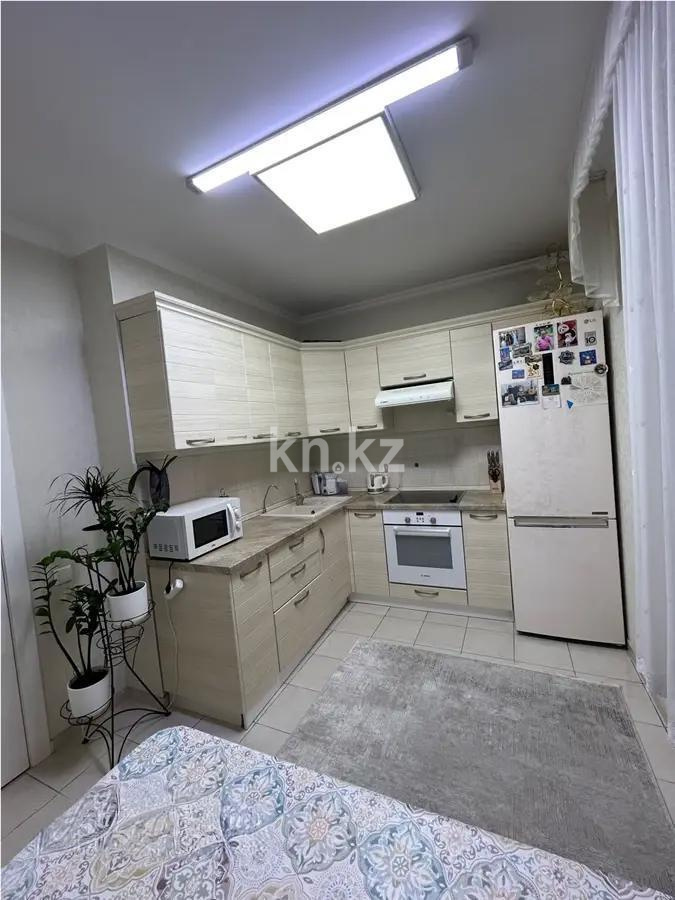 Продажа 2-комнатной квартиры, 59 м², ул. Байтерекова, дом  63 в Алматы - фото 3