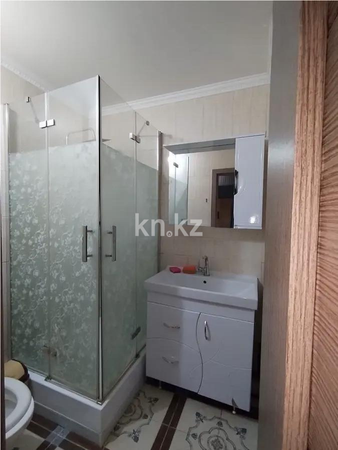 Продажа 2-комнатной квартиры, 55 м², мкр-н Аксай-3а, дом  42 в Алматы - фото 4