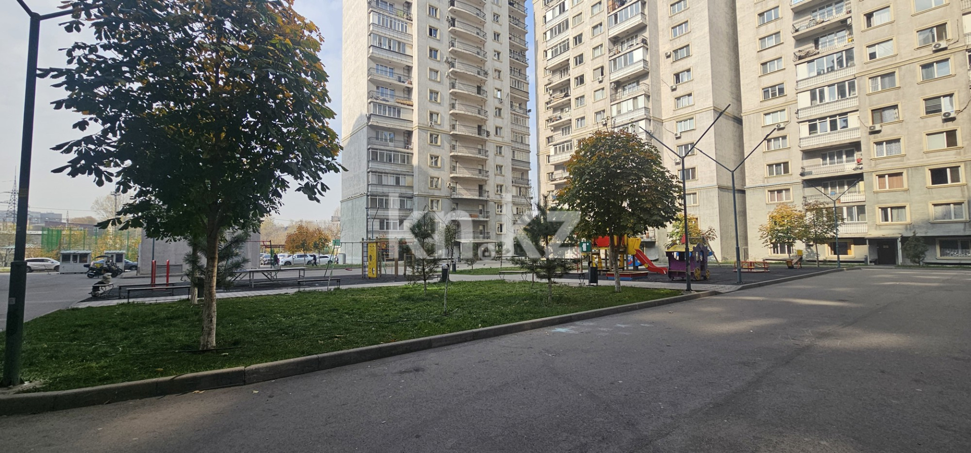 Продажа 2-комнатной квартиры, 65 м², ул. Толе би, дом  273 в Алматы - фото 2