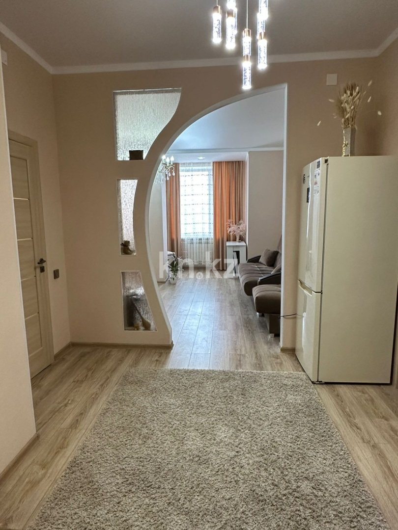 Продажа 2-комнатной квартиры, 71 м², мкр. Степной-2, дом  2/4 в Караганде - фото 3