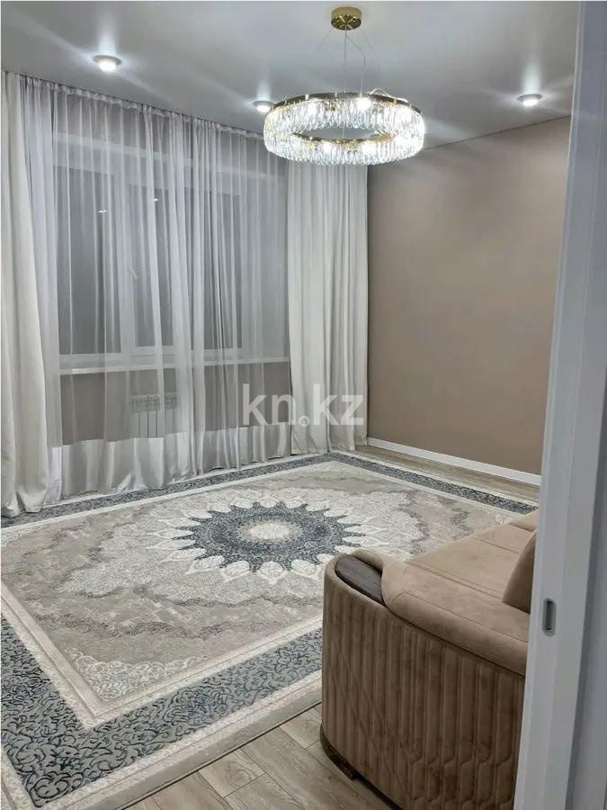 Продажа 3-комнатной квартиры, 84 м², ул. Муканова, дом  49/10 - Продажа  трехкомнатных квартир в Караганде без посредников фото 1 из 7