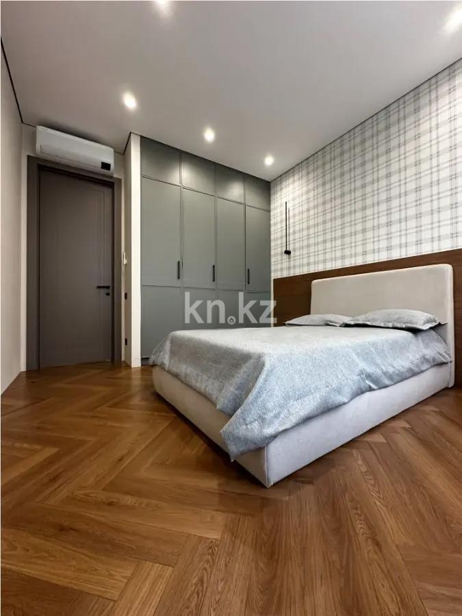 Продажа 4-комнатной квартиры, 120 м², пр. Аль-Фараби, дом  27/2 - Продажа квартир в Алматы фото 1 из 4