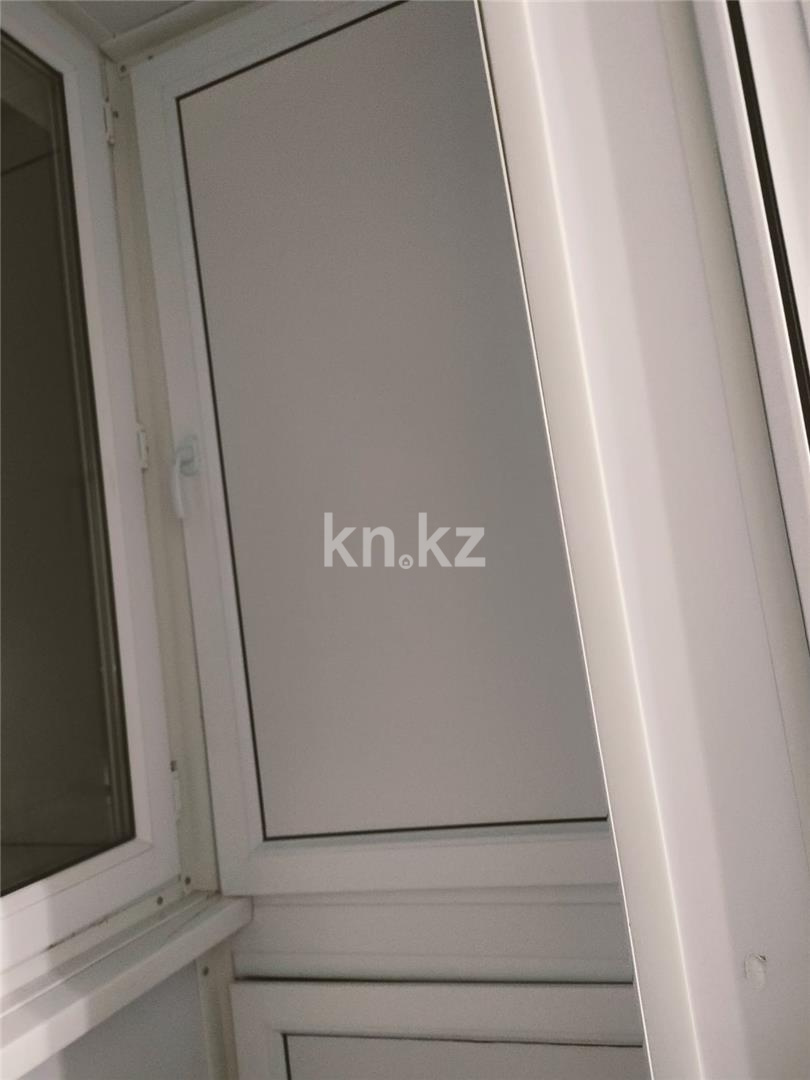 Продажа 3-комнатной квартиры, 64 м², ул. Жекибаева - Продажа  трехкомнатных квартир в Караганде фото 18 из 22