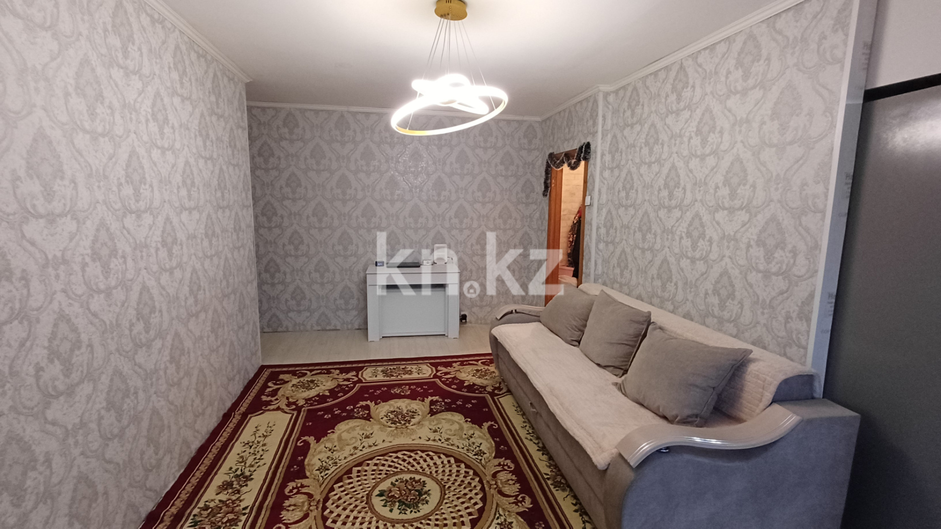 Продажа 3-комнатной квартиры, 55.6 м², 13 - Продажа квартир в Караганде фото 2 из 12