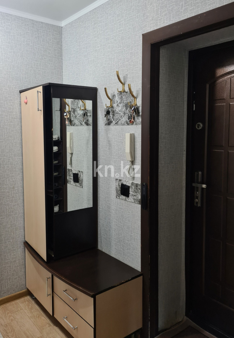 Продажа 3-комнатной квартиры, 58.4 м², ул. Жастар, дом  37/2 - Продажа и аренда недвижимости в Усть-Каменогорске фото 19 из 28